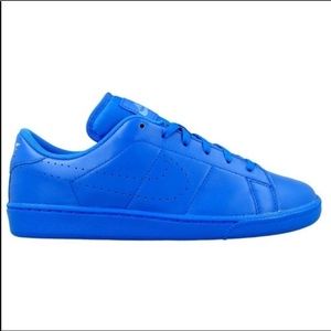 NEW IN BOX Nike Court Classic Size 5 Gradeschool